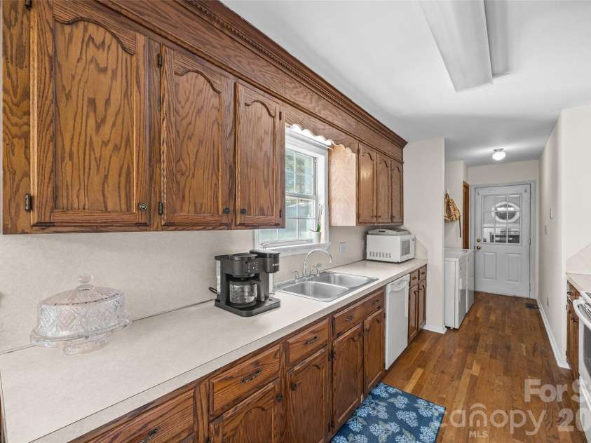 1670 Midbrook Drive, Rock Hill, SC 29732.  MLS# CAR4419923, YatesRealty ID 48034. 