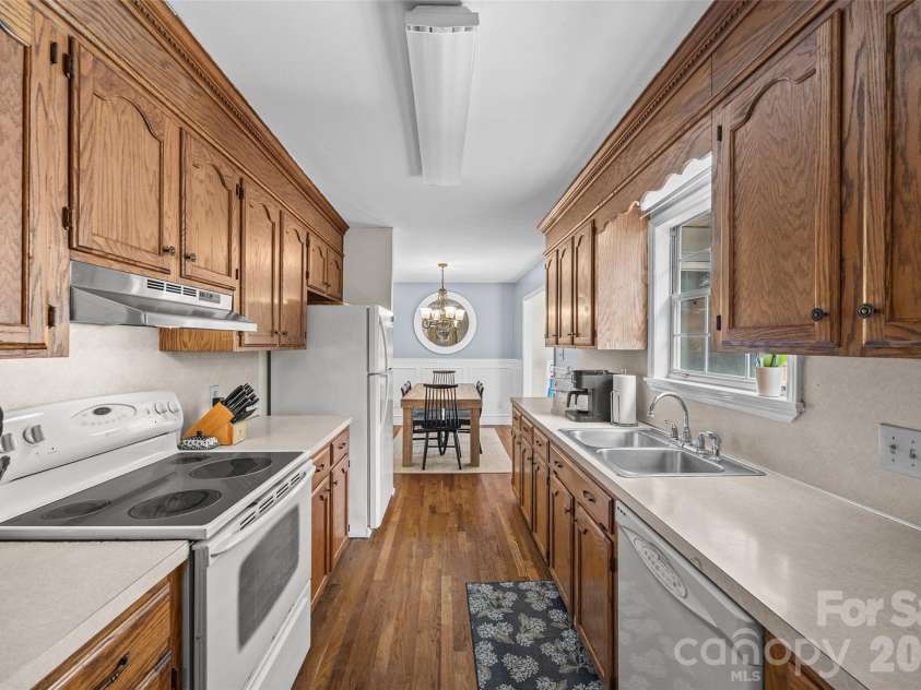 1670 Midbrook Drive, Rock Hill, SC 29732.  MLS# CAR4419923, YatesRealty ID 48034. 