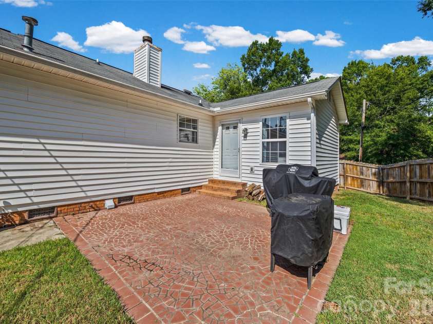 1670 Midbrook Drive, Rock Hill, SC 29732.  MLS# CAR4419923, YatesRealty ID 48034. 