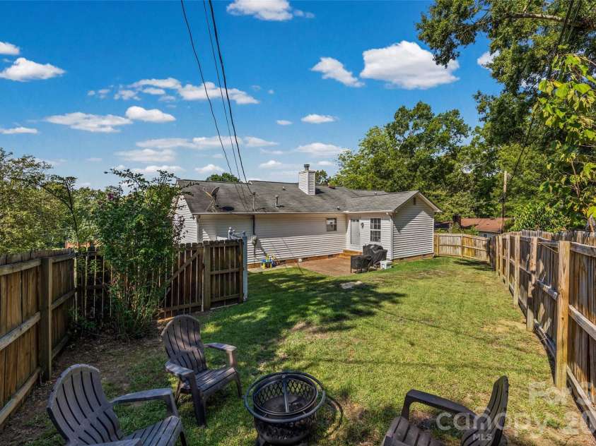1670 Midbrook Drive, Rock Hill, SC 29732.  MLS# CAR4419923, YatesRealty ID 48034. 