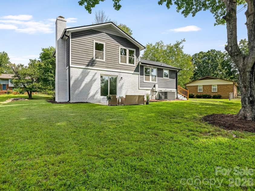 421 Vickery Drive, Charlotte, NC 28215.  MLS# CAR4418582, YatesRealty ID 48036. Rear Elevation
