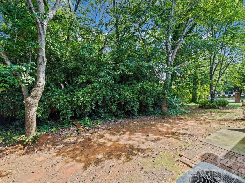 110 Deep Gap Court, Charlotte, NC 28217.  MLS# CAR4418815, YatesRealty ID 48037. 