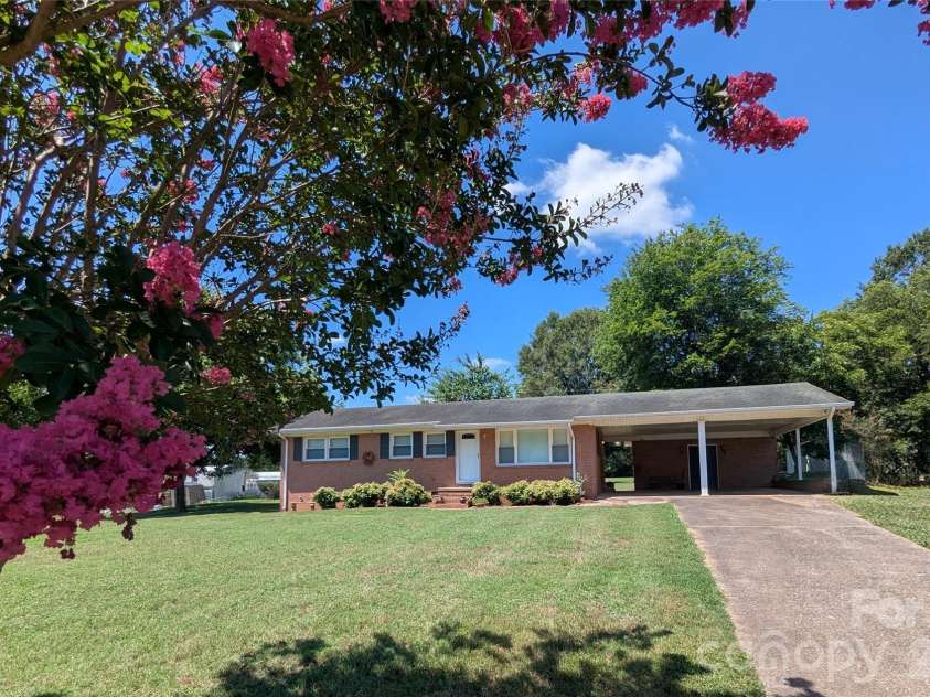 424 Bear Creek Road, Shelby, NC 28152.  MLS# CAR4419438, YatesRealty ID 48038. Front view