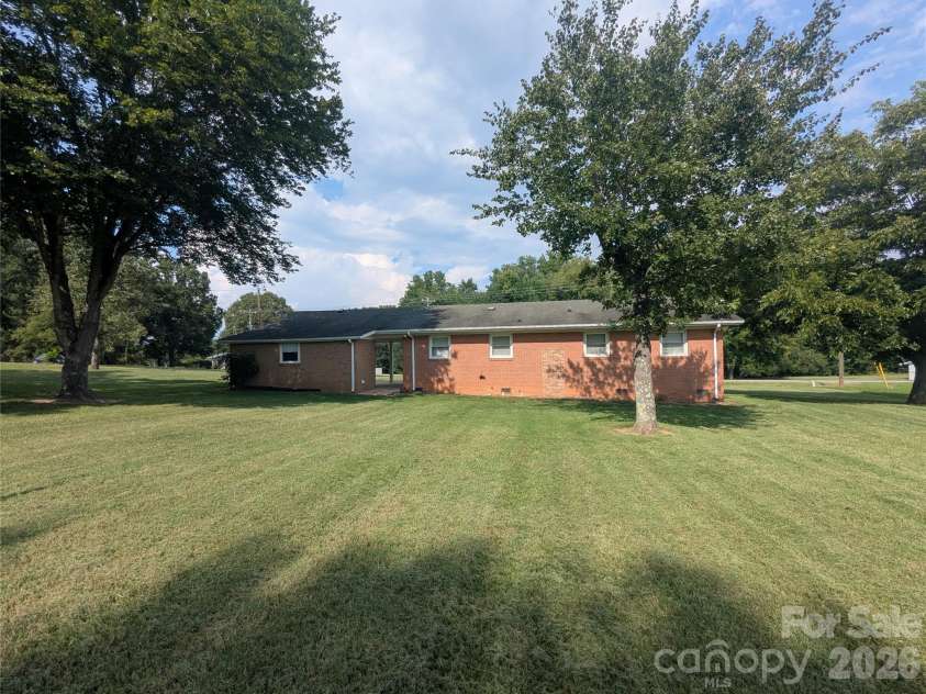 424 Bear Creek Road, Shelby, NC 28152.  MLS# CAR4419438, YatesRealty ID 48038. Wide open space in the back yard.