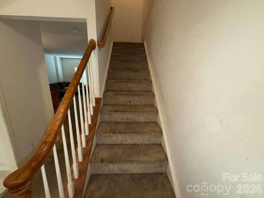 31 Heritage Oak Way, Simpsonville, SC 29681.  MLS# CAR4420005, YatesRealty ID 48040. 