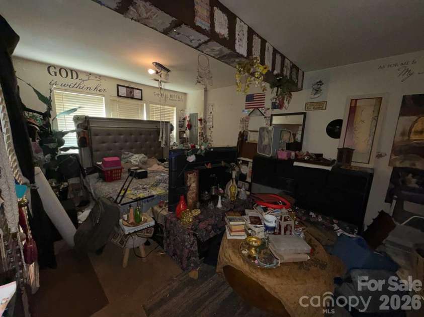 31 Heritage Oak Way, Simpsonville, SC 29681.  MLS# CAR4420005, YatesRealty ID 48040. 