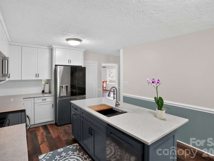 761 Bowles Farm Road, Statesville, NC 28625.  MLS# CAR4420031, YatesRealty ID 48041. 