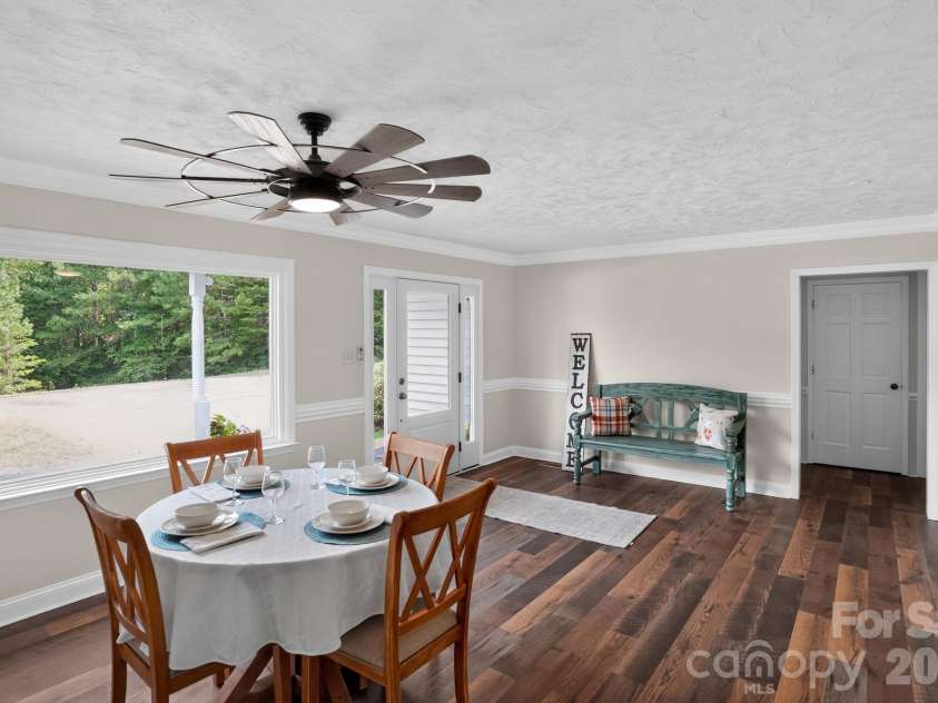 761 Bowles Farm Road, Statesville, NC 28625.  MLS# CAR4420031, YatesRealty ID 48041. 