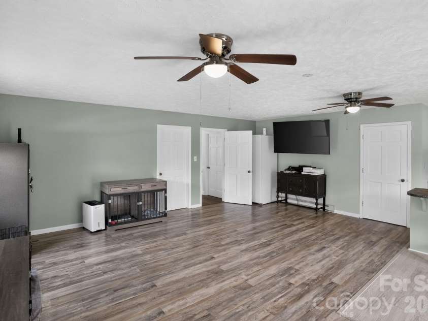 761 Bowles Farm Road, Statesville, NC 28625.  MLS# CAR4420031, YatesRealty ID 48041. 