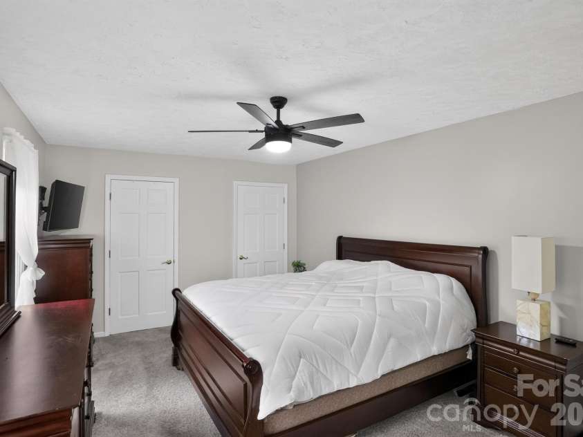 761 Bowles Farm Road, Statesville, NC 28625.  MLS# CAR4420031, YatesRealty ID 48041. 