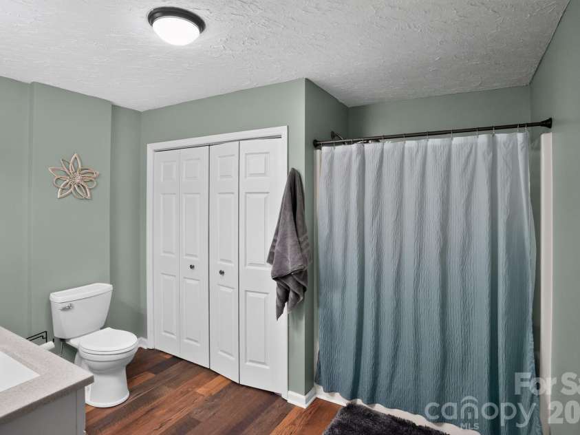 761 Bowles Farm Road, Statesville, NC 28625.  MLS# CAR4420031, YatesRealty ID 48041. 