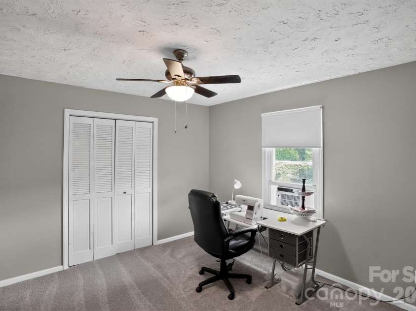 761 Bowles Farm Road, Statesville, NC 28625.  MLS# CAR4420031, YatesRealty ID 48041. 