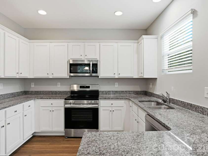 237 Grover Street, Shelby, NC 28150.  MLS# CAR4419371, YatesRealty ID 48042. 