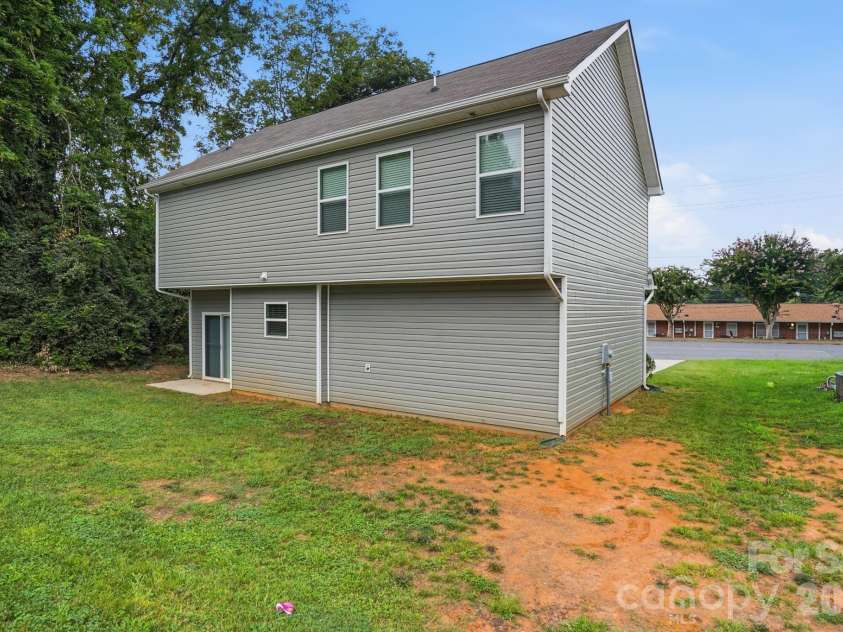 237 Grover Street, Shelby, NC 28150.  MLS# CAR4419371, YatesRealty ID 48042. 