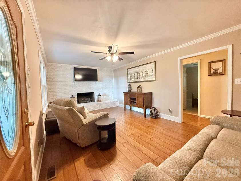 715 Grandview Road, Clover, SC 29710.  MLS# CAR4420137, YatesRealty ID 48043. 
