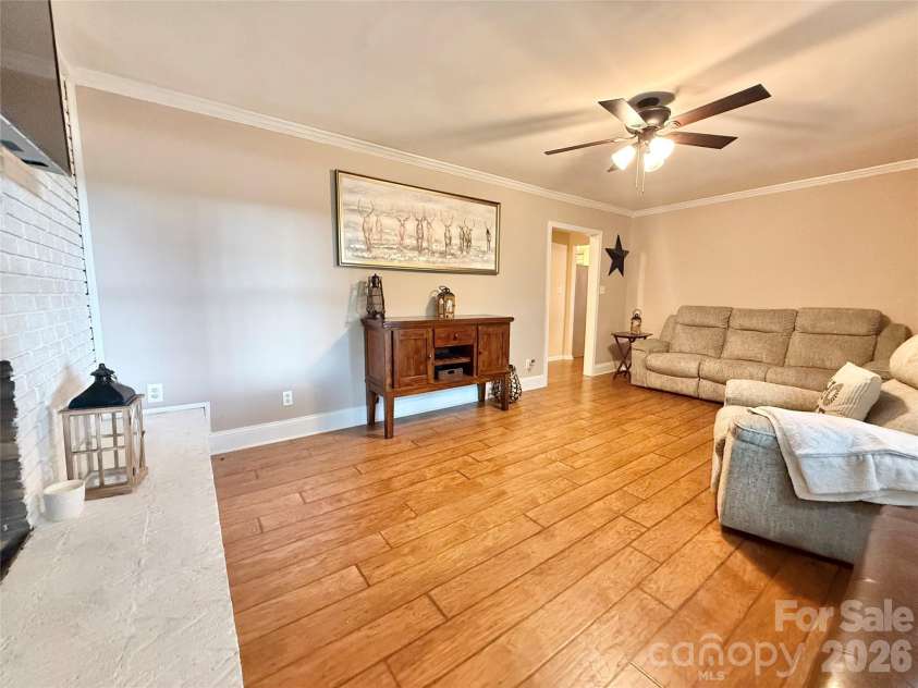 715 Grandview Road, Clover, SC 29710.  MLS# CAR4420137, YatesRealty ID 48043. 