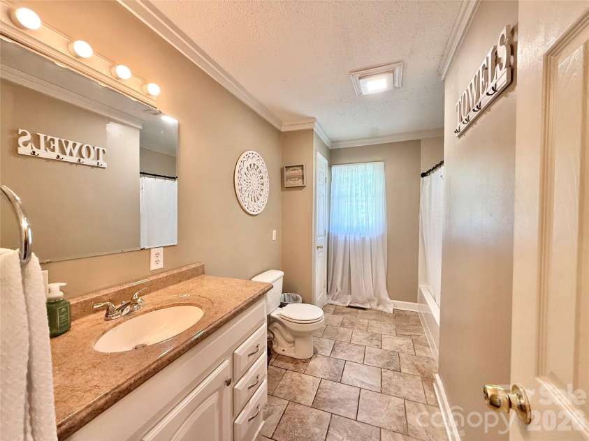 715 Grandview Road, Clover, SC 29710.  MLS# CAR4420137, YatesRealty ID 48043. 