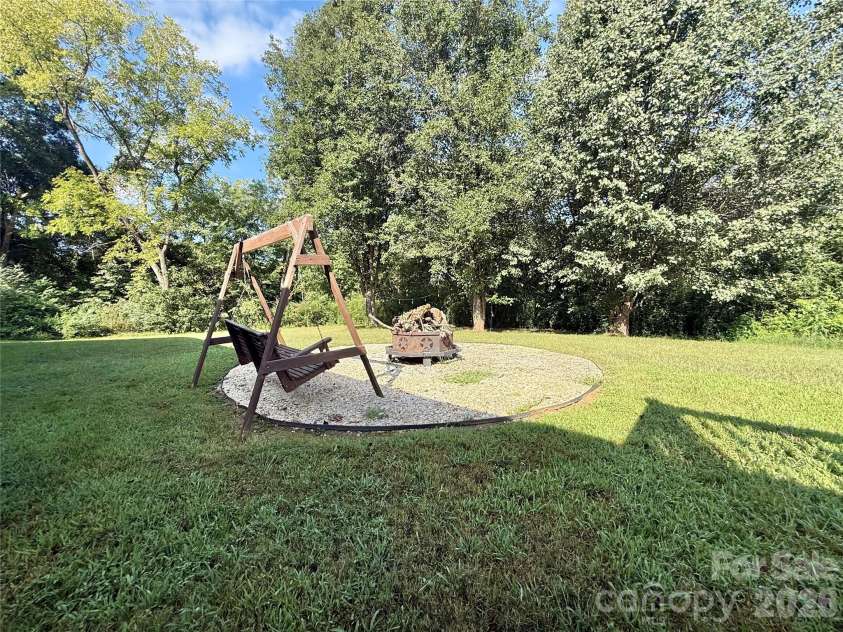 715 Grandview Road, Clover, SC 29710.  MLS# CAR4420137, YatesRealty ID 48043. 