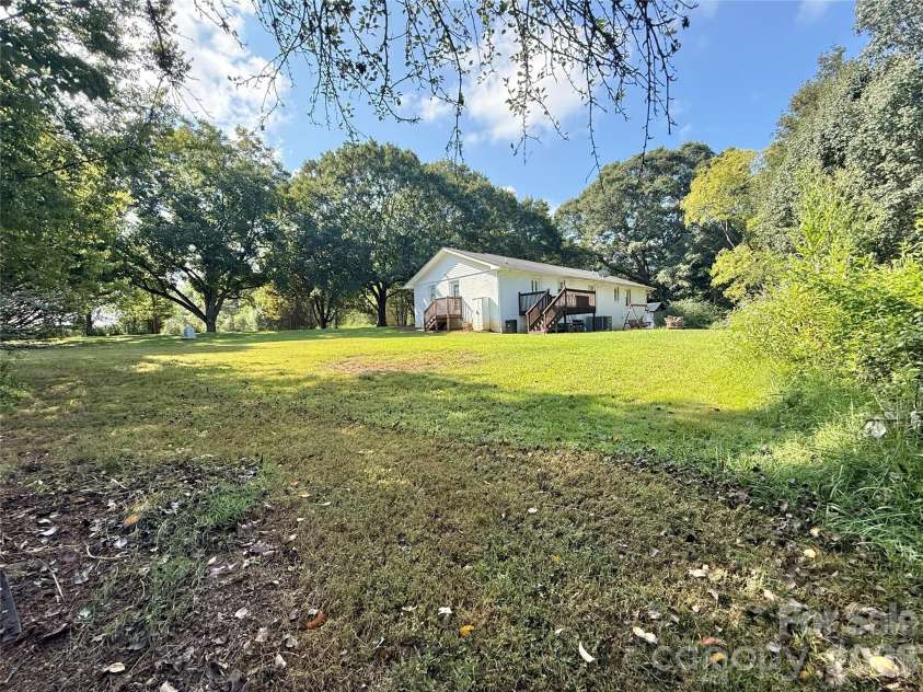715 Grandview Road, Clover, SC 29710.  MLS# CAR4420137, YatesRealty ID 48043. 