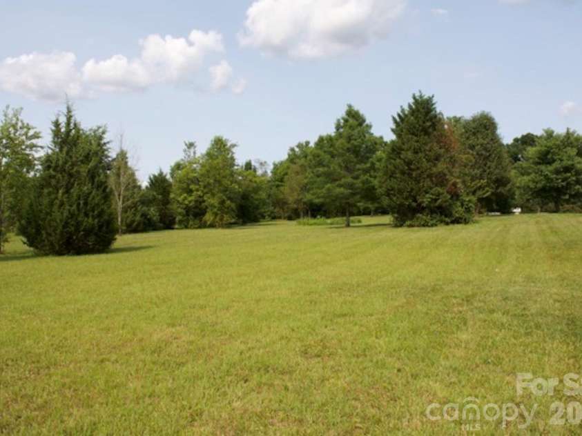 1016 Bethesda Road, Statesville, NC 28677.  MLS# CAR4419132, YatesRealty ID 48044. 