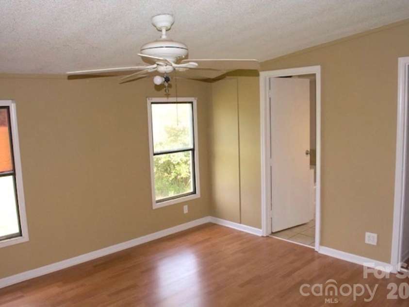 1016 Bethesda Road, Statesville, NC 28677.  MLS# CAR4419132, YatesRealty ID 48044. 