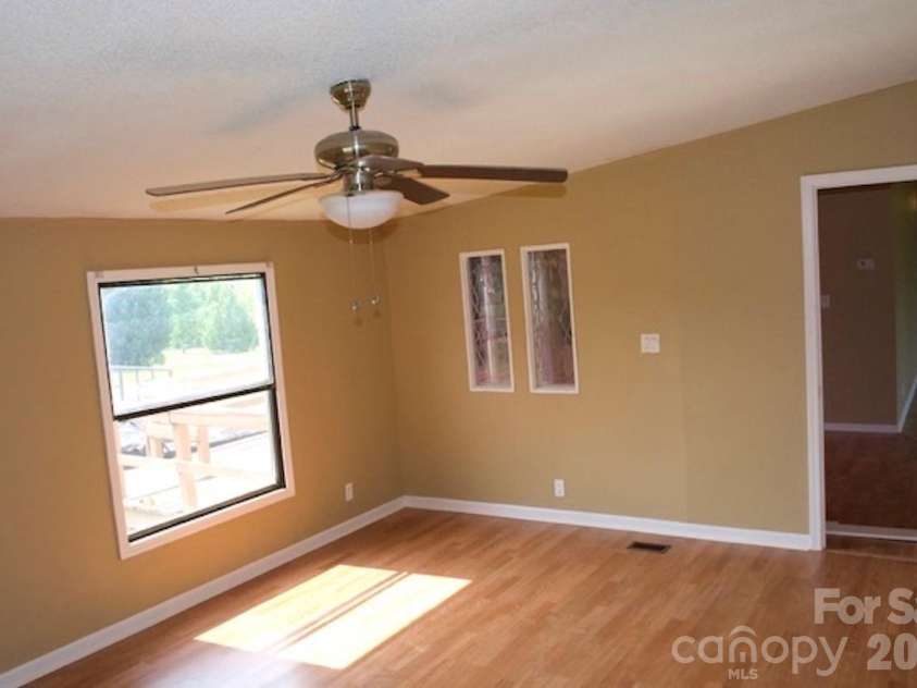 1016 Bethesda Road, Statesville, NC 28677.  MLS# CAR4419132, YatesRealty ID 48044. 