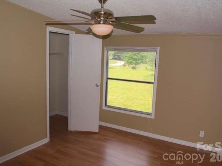 1016 Bethesda Road, Statesville, NC 28677.  MLS# CAR4419132, YatesRealty ID 48044. 