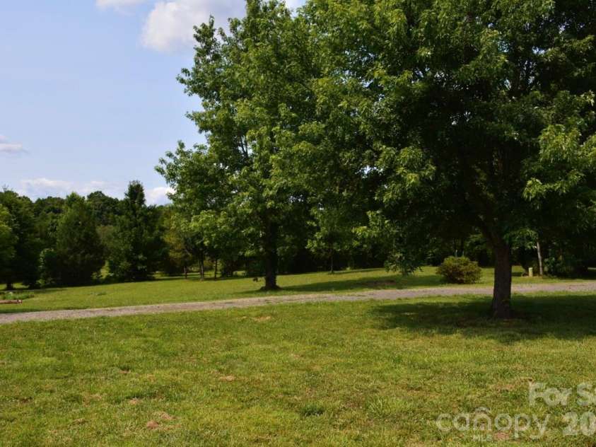 1016 Bethesda Road, Statesville, NC 28677.  MLS# CAR4419132, YatesRealty ID 48044. 