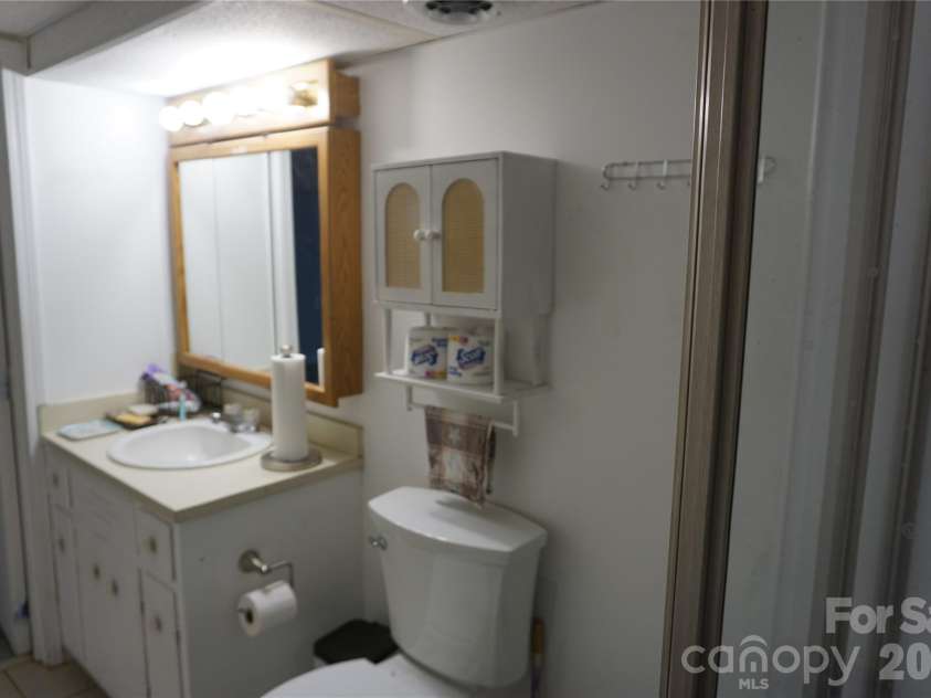 2559 Sweetbriar Circle, Lenoir, NC 28645.  MLS# CAR4419656, YatesRealty ID 48045. 