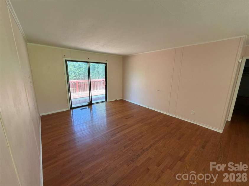 517 Goldwater Street, Shelby, NC 28152.  MLS# CAR4420172, YatesRealty ID 48046. 