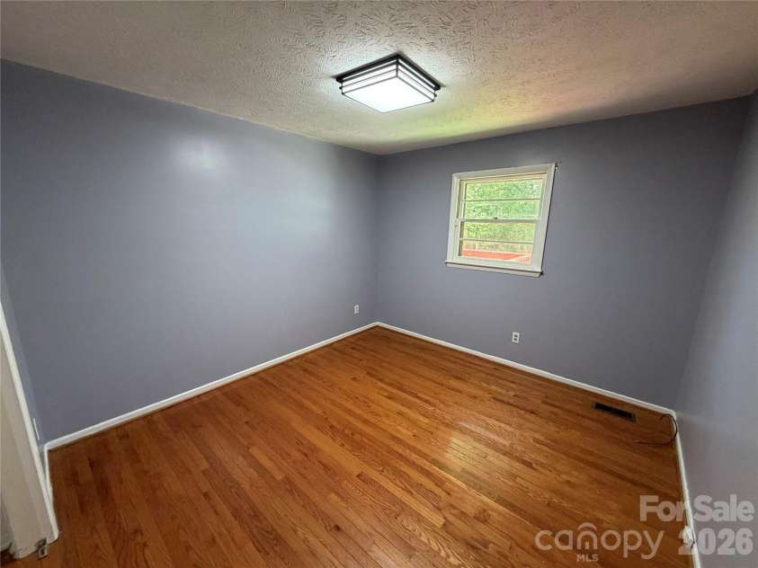 517 Goldwater Street, Shelby, NC 28152.  MLS# CAR4420172, YatesRealty ID 48046. 