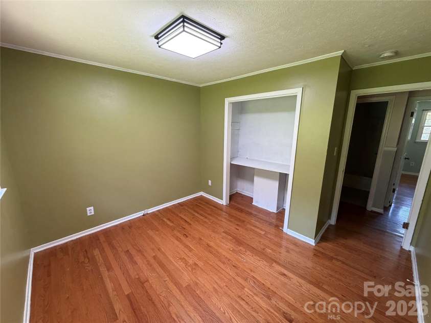517 Goldwater Street, Shelby, NC 28152.  MLS# CAR4420172, YatesRealty ID 48046. 