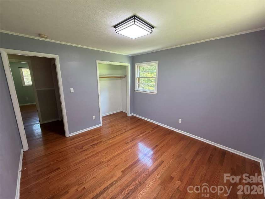517 Goldwater Street, Shelby, NC 28152.  MLS# CAR4420172, YatesRealty ID 48046. 