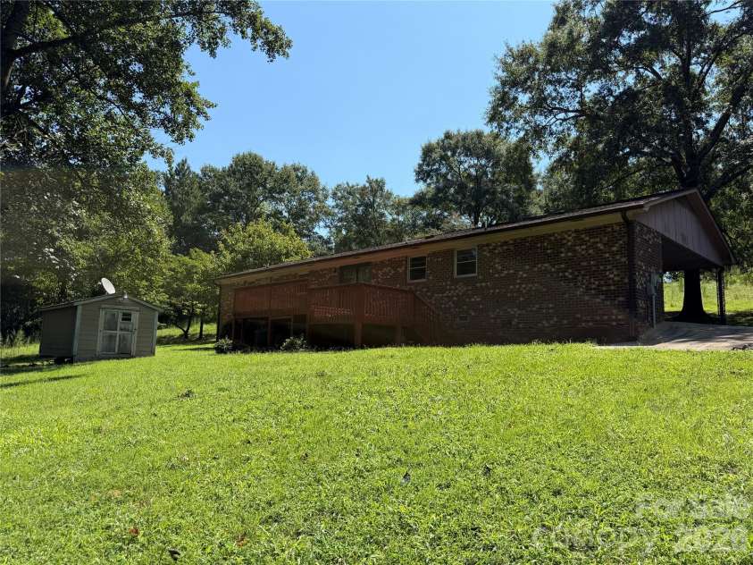 517 Goldwater Street, Shelby, NC 28152.  MLS# CAR4420172, YatesRealty ID 48046. 