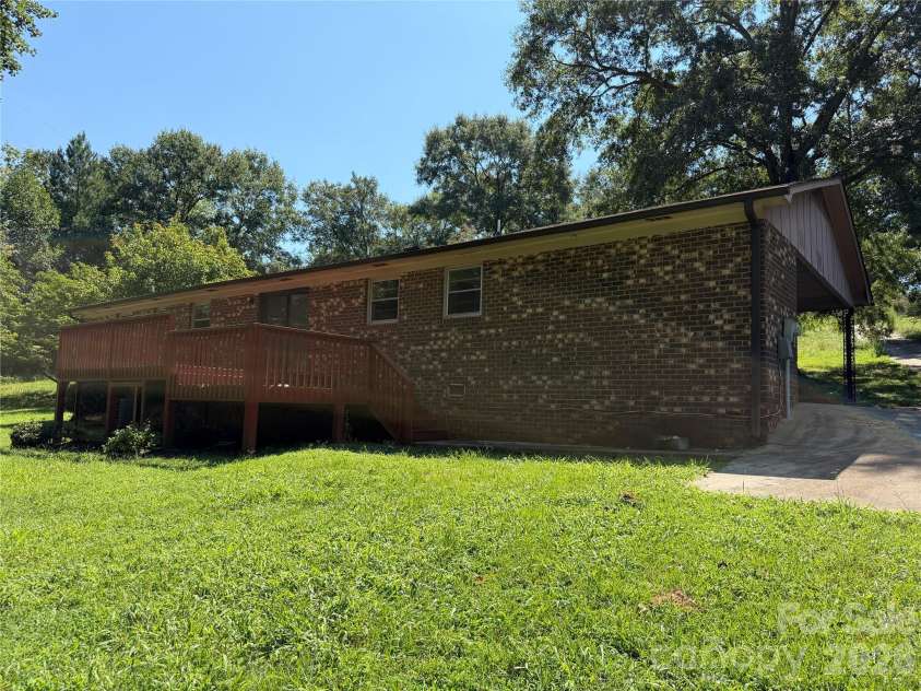 517 Goldwater Street, Shelby, NC 28152.  MLS# CAR4420172, YatesRealty ID 48046. 