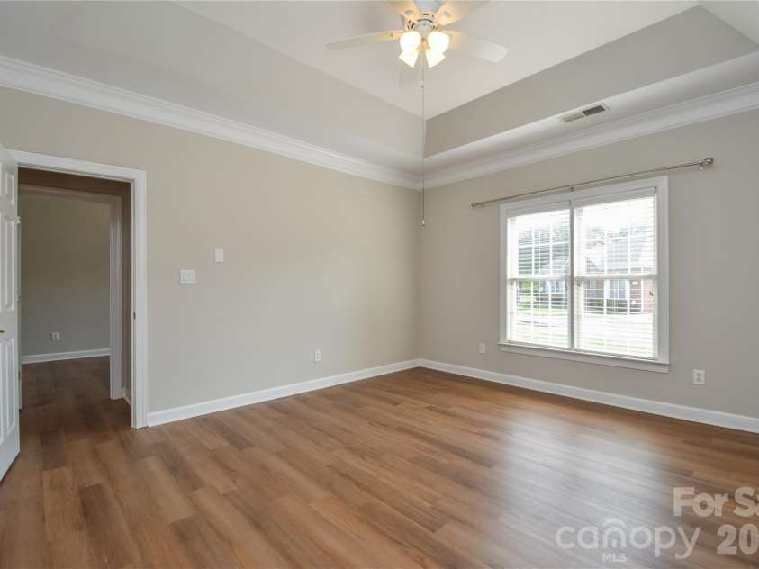 8332 Highland Glen Drive, Charlotte, NC 28269.  MLS# CAR4420062, YatesRealty ID 48049. 