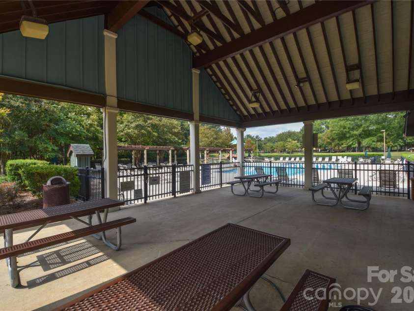 8332 Highland Glen Drive, Charlotte, NC 28269.  MLS# CAR4420062, YatesRealty ID 48049. 