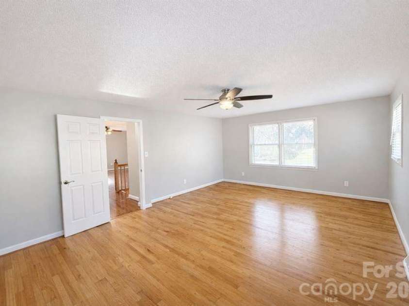 1312 Oak Hill Drive, Newton, NC 28658.  MLS# CAR4335686, YatesRealty ID 4805. 