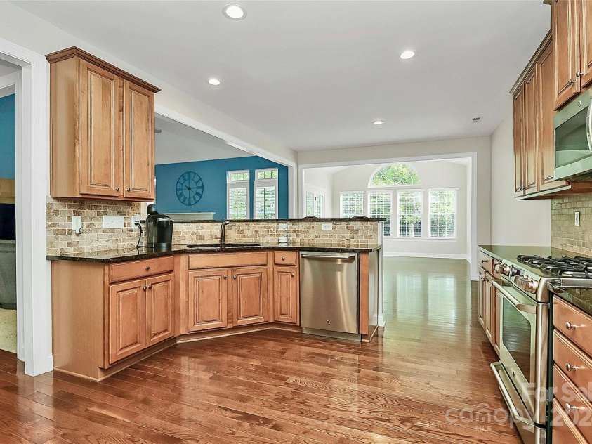 16404 Grassy Creek Drive, Huntersville, NC 28078.  MLS# CAR4198891, YatesRealty ID 4805. 