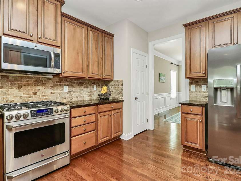 16404 Grassy Creek Drive, Huntersville, NC 28078.  MLS# CAR4198891, YatesRealty ID 4805. 