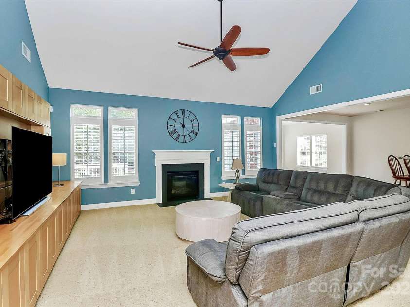 16404 Grassy Creek Drive, Huntersville, NC 28078.  MLS# CAR4198891, YatesRealty ID 4805. 