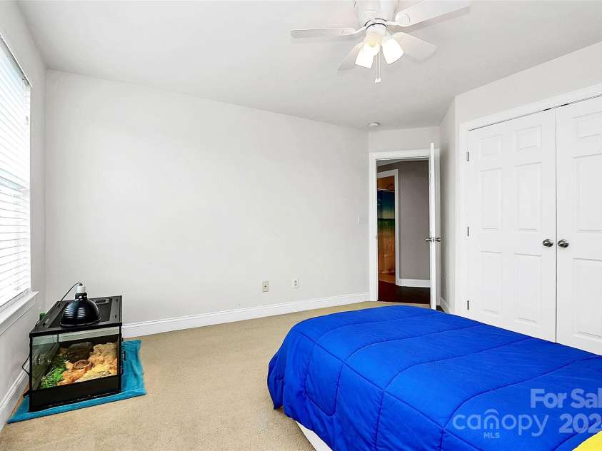 16404 Grassy Creek Drive, Huntersville, NC 28078.  MLS# CAR4198891, YatesRealty ID 4805. 