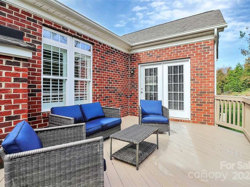 16404 Grassy Creek Drive, Huntersville, NC 28078.  MLS# CAR4198891, YatesRealty ID 4805. 
