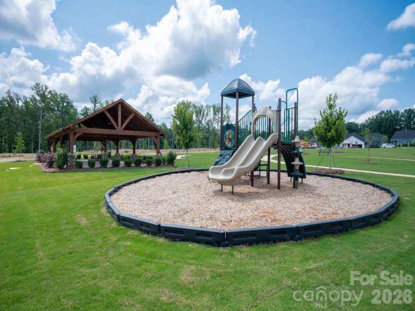 126 Arlingdale Drive, York, SC 29745.  MLS# CAR4418415, YatesRealty ID 48051. 
