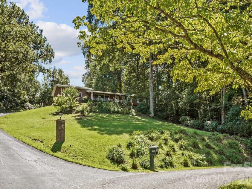106 Holly Lane, Brevard, NC 28712.  MLS# CAR4420043, YatesRealty ID 48052. 