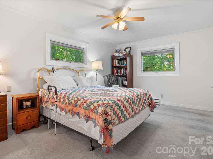 106 Holly Lane, Brevard, NC 28712.  MLS# CAR4420043, YatesRealty ID 48052. 