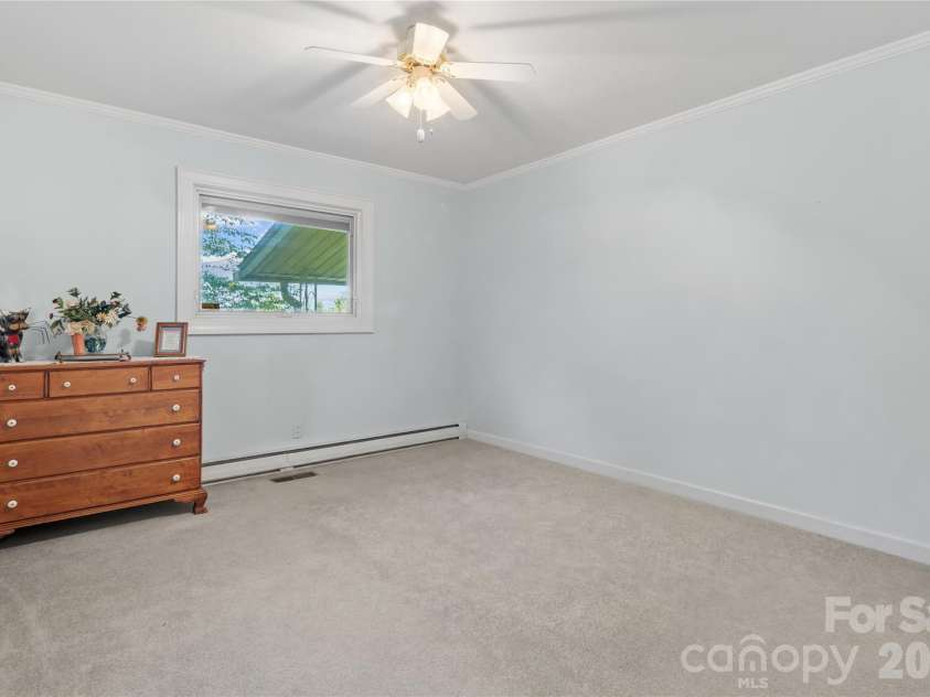 106 Holly Lane, Brevard, NC 28712.  MLS# CAR4420043, YatesRealty ID 48052. 