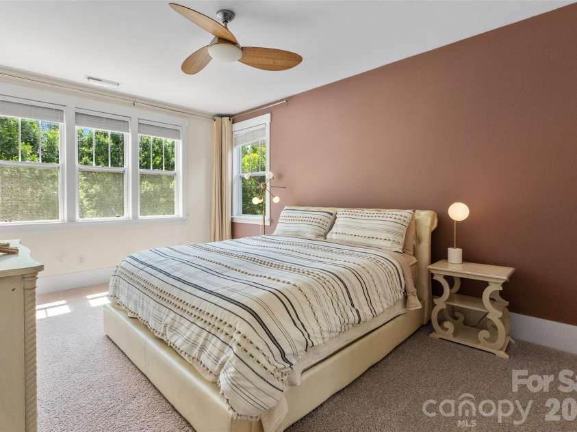 9236 Creekside Park Road, Charlotte, NC 28277.  MLS# CAR4417832, YatesRealty ID 48053. 