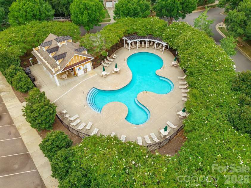 9236 Creekside Park Road, Charlotte, NC 28277.  MLS# CAR4417832, YatesRealty ID 48053. 