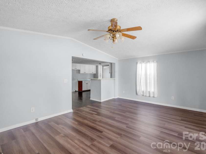 3017 Heather Hill Lane, Richburg, SC 29729.  MLS# CAR4419578, YatesRealty ID 48054. 